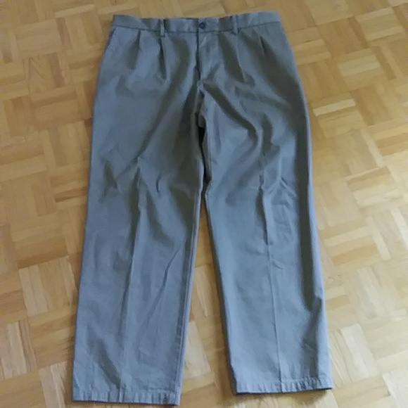 Dockers signature khaki relaxed fit 36 waist 32 inseam 100% cotton - Picture 1 of 7